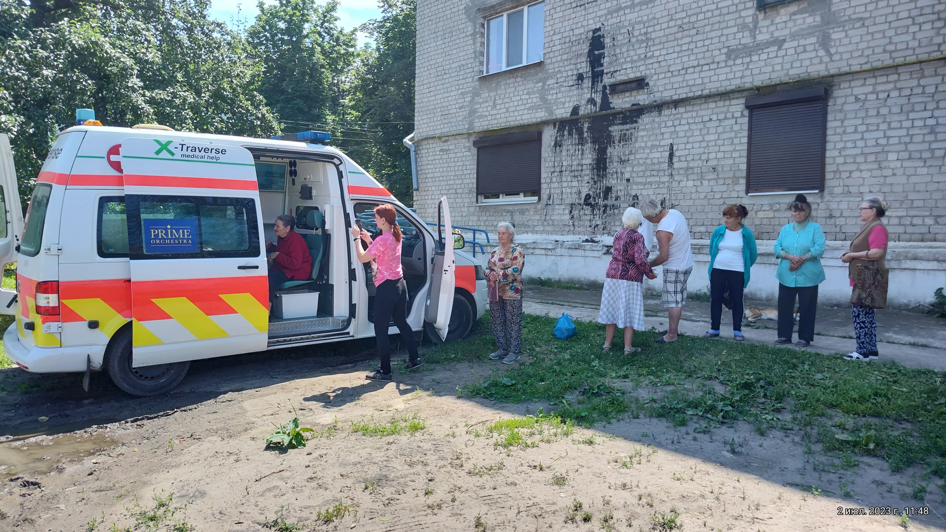 The mobile clinic's first day of work. The settlement of Kurylivka, on the left bank of the Kupiansk community, a zone under constant shelling. At the time it held what was known as a military garrison town. More than 30 people came for care. Summer 2023.